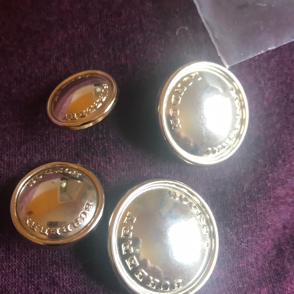Burberry buttons set of 4